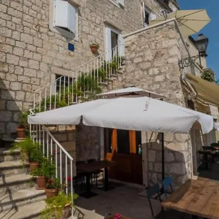 Stone House Seaside Retreat On Brac Island Apartament