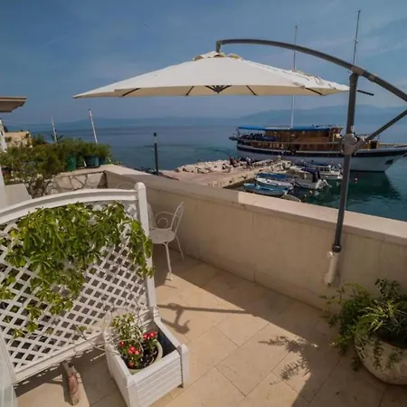 Apartment Stone House Seaside Retreat On Brac Island Sutivan